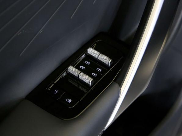 Geely Atlas II с пробегом 2024 года, цена 2 725 000 рублей, 15550 км, внедорожник, Автокод Объявления