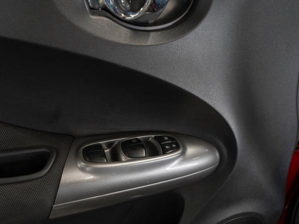 Nissan Juke I с пробегом 2012 года, цена 1 070 000 рублей, 155501 км, внедорожник, Автокод Объявления