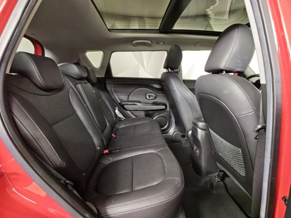 Kia Soul II Рестайлинг с пробегом 2018 года, цена 1 519 000 рублей, 123709 км, хэтчбек, Автокод Объявления
