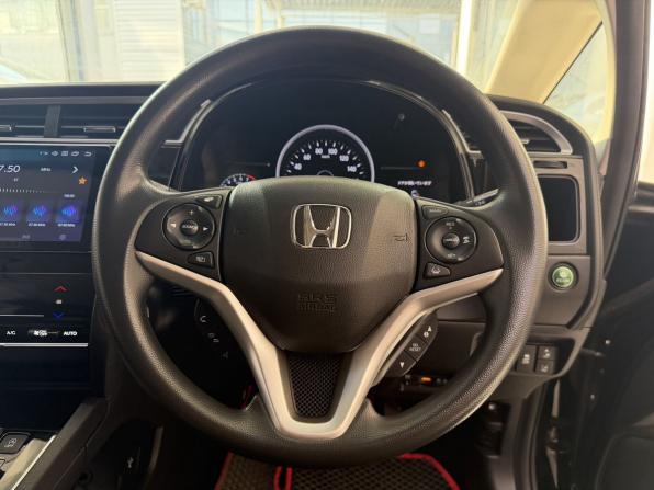 Honda Shuttle II с пробегом 2018 года, цена 1 450 000 рублей, 151131 км, универсал, Автокод Объявления