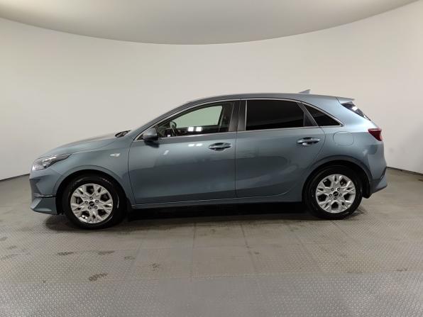 Kia Ceed III Рестайлинг с пробегом 2022 года, цена 2 180 000 рублей, 82181 км, хэтчбек, Автокод Объявления