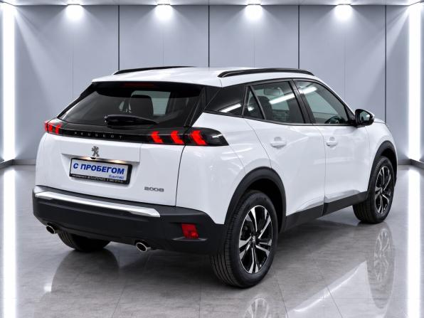 Peugeot 2008 II с пробегом 2023 года, цена 2 399 000 рублей, 8760 км, внедорожник, Автокод Объявления