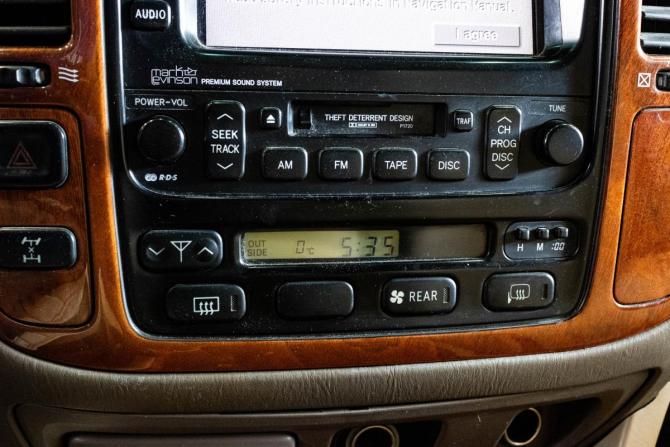 Lexus LX II с пробегом 2002 года, цена 1 569 000 рублей, 316970 км, внедорожник, Автокод Объявления
