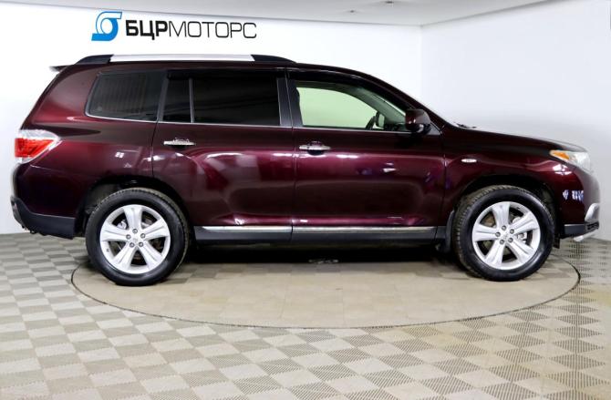 Toyota Highlander II (XU40) Рестайлинг с пробегом 2012 года, цена 1 689 990 рублей, 303192 км, внедорожник, Автокод Объявления
