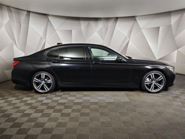 BMW 7 серии VI (G11/G12) с пробегом 2018 года, цена 3 295 000 рублей, 233257 км, седан, Автокод Объявления