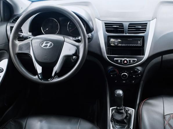 Hyundai Solaris I с пробегом 2013 года, цена 473 000 рублей, 235220 км, седан, Автокод Объявления