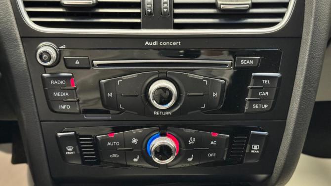 Audi A4 IV (B8) Рестайлинг с пробегом 2013 года, цена 1 240 000 рублей, 204439 км, седан, Автокод Объявления