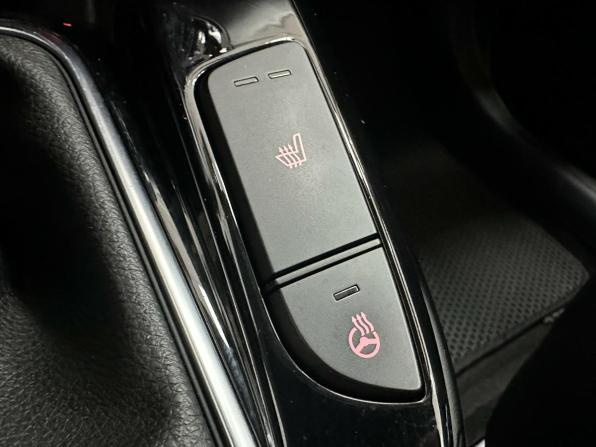 Kia Soul III Рестайлинг с пробегом 2022 года, цена 2 275 000 рублей, 49730 км, хэтчбек, Автокод Объявления