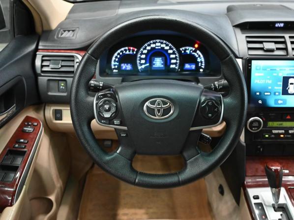 Toyota Camry VII (XV50) с пробегом 2013 года, цена 1 550 000 рублей, 306136 км, седан, Автокод Объявления