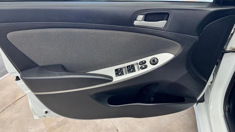 Hyundai Solaris I Рестайлинг Киров  - изображение 7