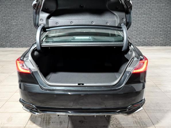 Toyota Camry IX (XV80) China Market с пробегом 2026 года, цена 4 070 000 рублей, 38 км, седан, Автокод Объявления