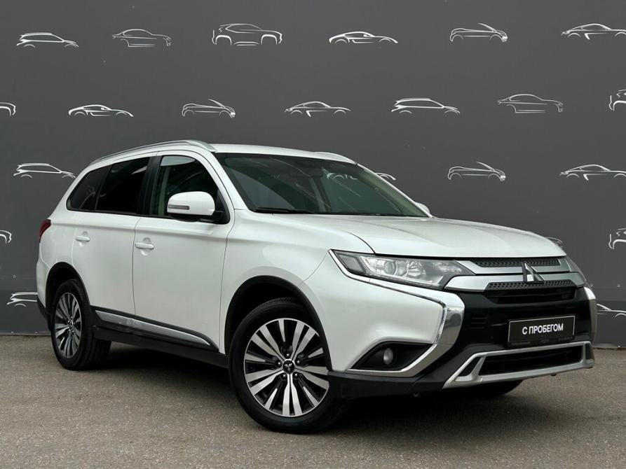 Mitsubishi Outlander III Рестайлинг 3 Санкт-Петербург  - изображение 3