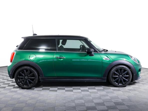 Mini Hatch III (F55/F56) Рестайлинг с пробегом 2019 года, цена 2 285 000 рублей, 78535 км, хэтчбек, Автокод Объявления