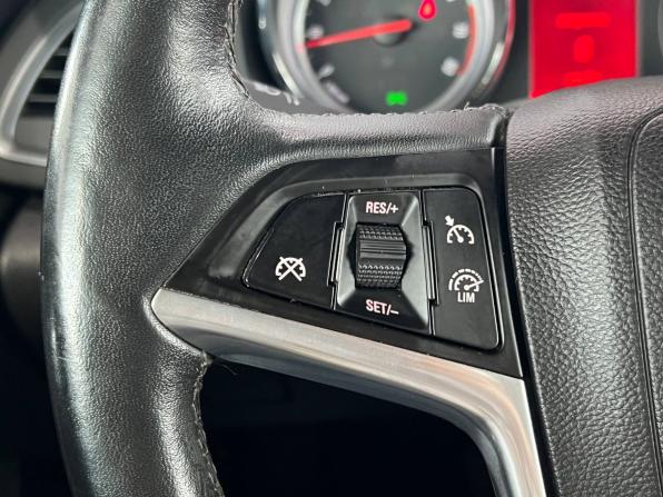 Opel Astra J Рестайлинг с пробегом 2014 года, цена 1 090 000 рублей, 115299 км, хэтчбек, Автокод Объявления