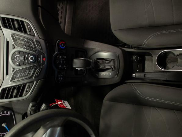 Ford Fiesta Mk6 Рестайлинг с пробегом 2015 года, цена 720 000 рублей, 149169 км, седан, Автокод Объявления