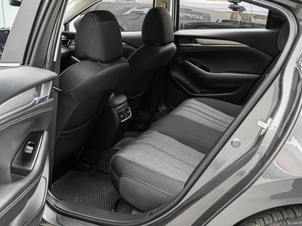 Mazda 6 III (GJ) Рестайлинг 2 с пробегом 2021 года, цена 2 592 070 рублей, 91939 км, седан, Автокод Объявления