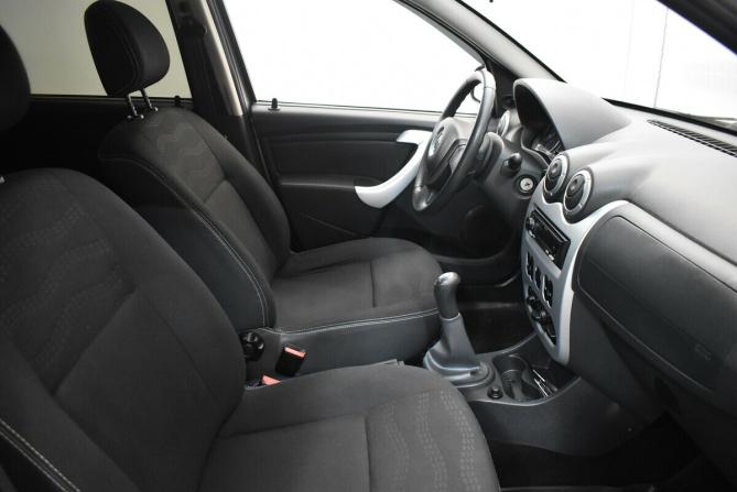 Renault Sandero I с пробегом 2013 года, цена 670 000 рублей, 106700 км, хэтчбек, Автокод Объявления