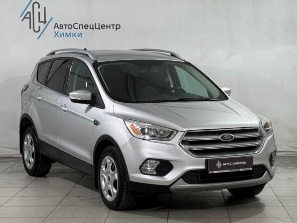 Ford Kuga II Рестайлинг с пробегом 2017 года, цена 1 799 800 рублей, 77000 км, внедорожник, Автокод Объявления