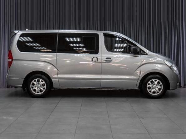 Hyundai Grand Starex I с пробегом 2011 года, цена 1 840 000 рублей, 276645 км, минивэн, Автокод Объявления
