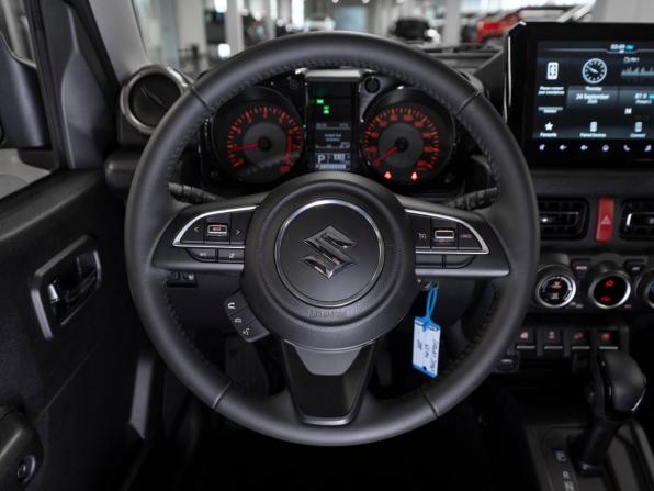 Suzuki Jimny IV с пробегом 2025 года, цена 4 500 000 рублей, 74 км, внедорожник, Автокод Объявления