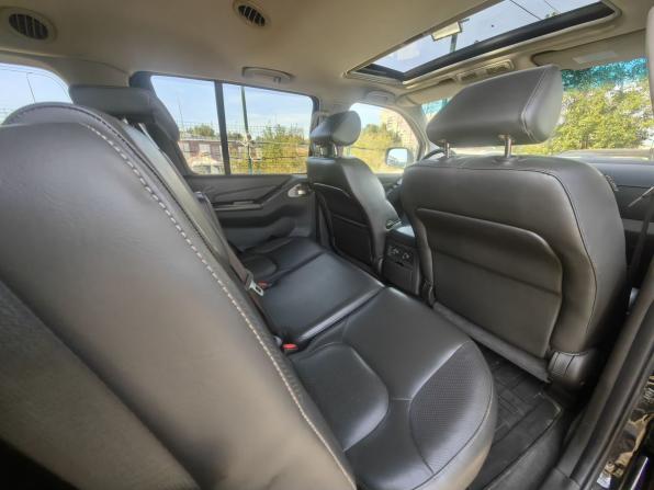 Nissan Pathfinder III Рестайлинг с пробегом 2012 года, цена 1 469 000 рублей, 283900 км, внедорожник, Автокод Объявления