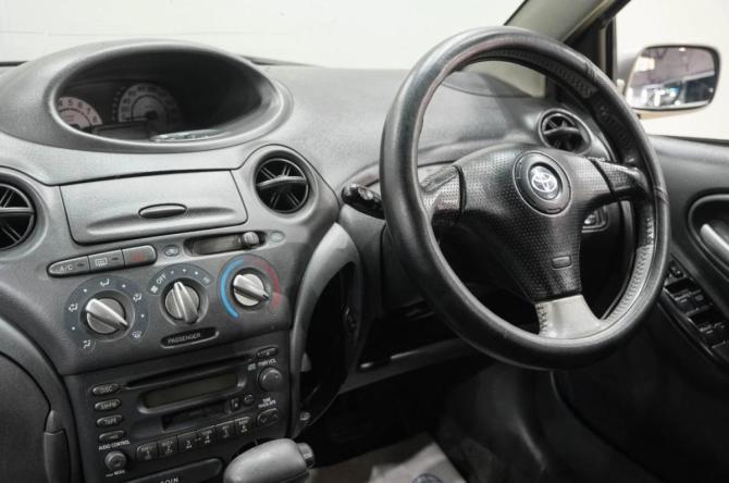 Toyota Vitz I (P10) с пробегом 2001 года, цена 399 000 рублей, 237000 км, хэтчбек, Автокод Объявления