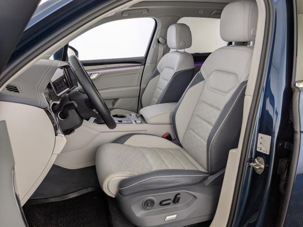 Volkswagen Touareg III с пробегом 2022 года, цена 7 600 000 рублей, 39500 км, внедорожник, Автокод Объявления