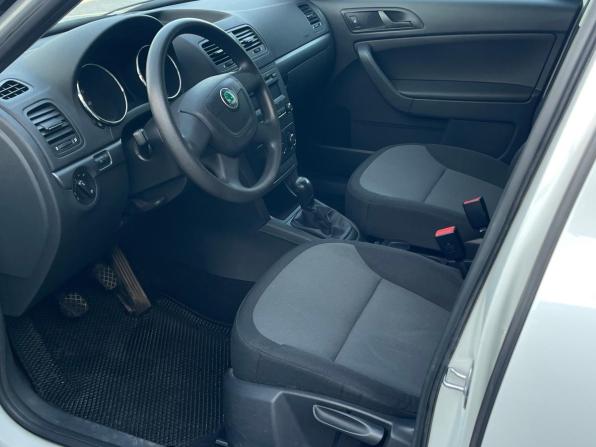 Skoda Yeti I с пробегом 2013 года, цена 825 000 рублей, 124554 км, внедорожник, Автокод Объявления