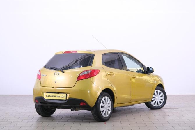 Mazda 2 II (DE) с пробегом 2008 года, цена 859 000 рублей, 90000 км, хэтчбек, Автокод Объявления