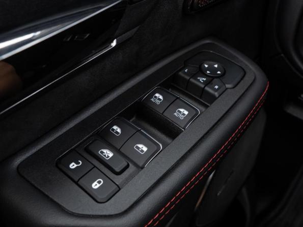 Ram 1500 V Рестайлинг с пробегом 2025 года, цена 9 800 000 рублей, 1572 км, offers.body_type.unknown, Автокод Объявления