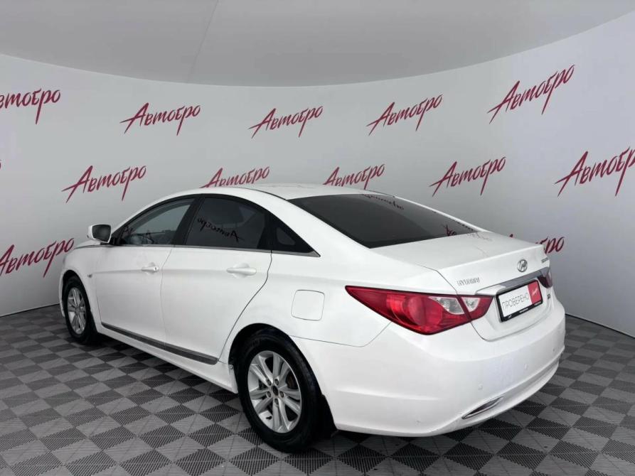 Hyundai Sonata VI (YF) Псков  - изображение 3