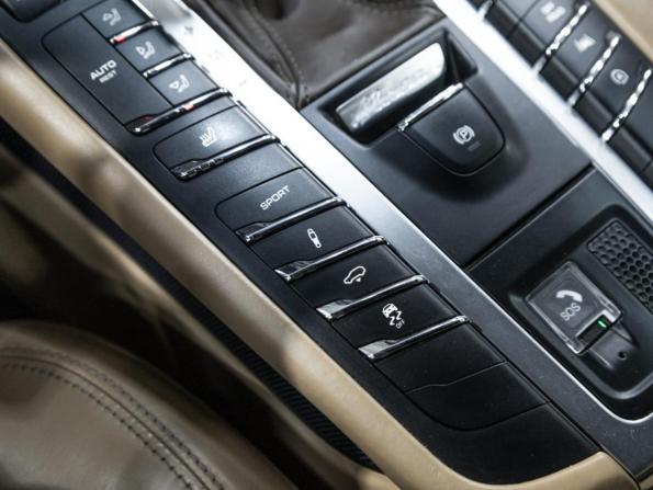 Porsche Macan I с пробегом 2017 года, цена 3 089 700 рублей, 148306 км, внедорожник, Автокод Объявления