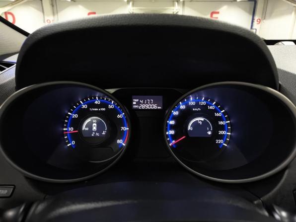 Hyundai ix35 I с пробегом 2013 года, цена 1 020 000 рублей, 289005 км, внедорожник, Автокод Объявления