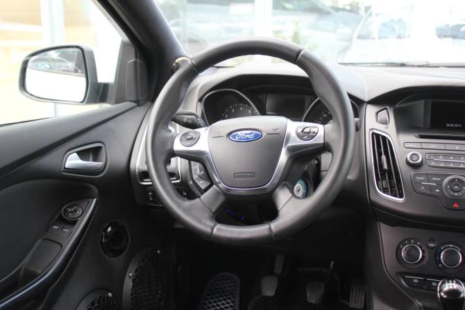 Ford Focus III с пробегом 2014 года, цена 950 000 рублей, 135000 км, седан, Автокод Объявления