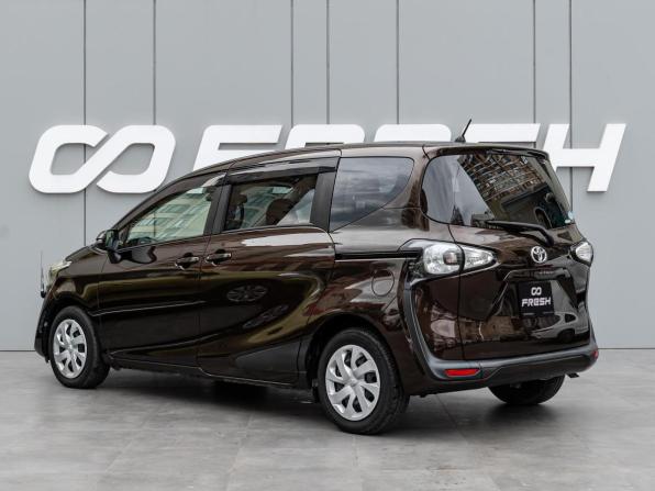 Toyota Sienta II с пробегом 2015 года, цена 1 525 000 рублей, 39767 км, компактвэн, Автокод Объявления
