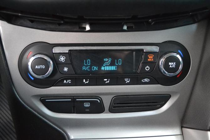 Ford Focus III с пробегом 2012 года, цена 800 000 рублей, 120464 км, седан, Автокод Объявления