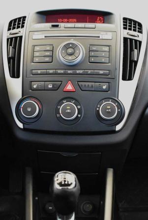 Kia Ceed I Рестайлинг с пробегом 2010 года, цена 890 000 рублей, 106509 км, универсал, Автокод Объявления