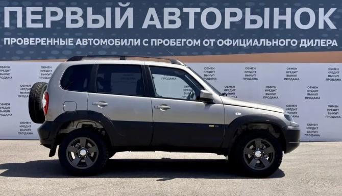 Chevrolet Niva I Рестайлинг с пробегом 2018 года, цена 849 900 рублей, 95322 км, внедорожник, Автокод Объявления