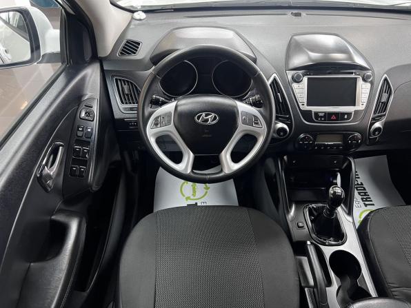 Hyundai ix35 I с пробегом 2011 года, цена 895 000 рублей, 247489 км, внедорожник, Автокод Объявления