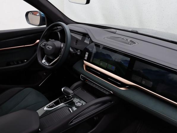 Geely Monjaro I с пробегом 2023 года, цена 3 150 000 рублей, 28500 км, внедорожник, Автокод Объявления