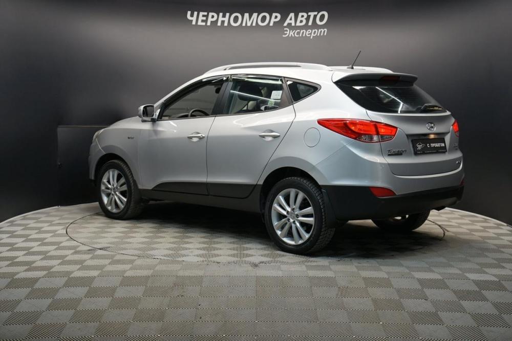 Hyundai Tucson II Крым  - изображение 3