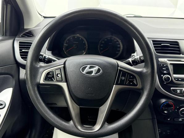 Hyundai Solaris I Рестайлинг с пробегом 2016 года, цена 1 310 000 рублей, 93948 км, седан, Автокод Объявления