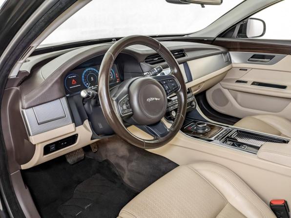 Jaguar XF II с пробегом 2016 года, цена 2 310 000 рублей, 100493 км, седан, Автокод Объявления