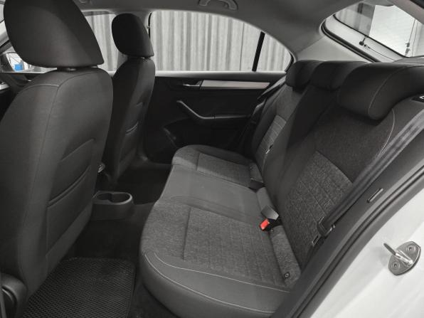 Skoda Rapid II с пробегом 2020 года, цена 1 645 000 рублей, 88700 км, лифтбек, Автокод Объявления