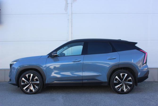 Geely Atlas II с пробегом 2023 года, цена 2 337 000 рублей, 59302 км, внедорожник, Автокод Объявления