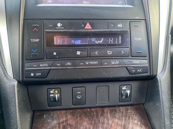 Toyota Camry VII (XV50) Рестайлинг 2 с пробегом 2017 года, цена 2 155 000 рублей, 148000 км, седан, Автокод Объявления