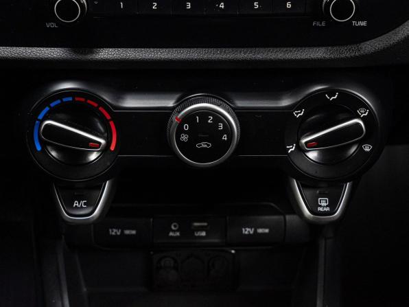 Kia Rio IV с пробегом 2017 года, цена 1 050 000 рублей, 167000 км, седан, Автокод Объявления