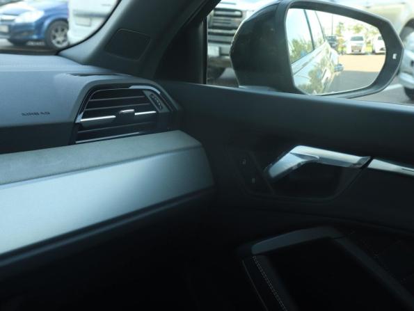 Audi Q3 II (F3) с пробегом 2026 года, цена 3 990 000 рублей, 10 км, внедорожник, Автокод Объявления