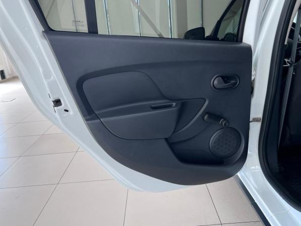 Renault Logan II Рестайлинг с пробегом 2020 года, цена 1 160 000 рублей, 114780 км, седан, Автокод Объявления