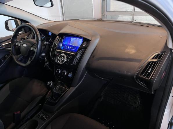 Ford Focus III с пробегом 2013 года, цена 590 000 рублей, 240115 км, седан, Автокод Объявления